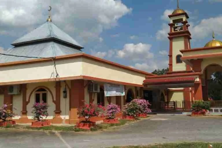 Masjid Al-Husna Batu Bertangkup